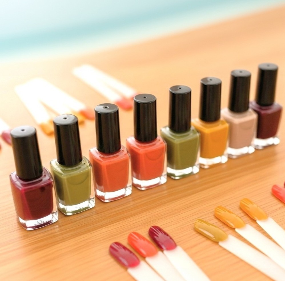 指先からはじまる。秋色のカラーセラピー