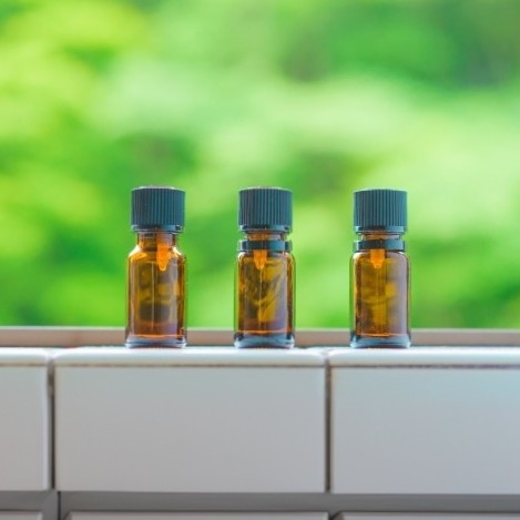 介護美容における「精油」の基本と楽しみ方