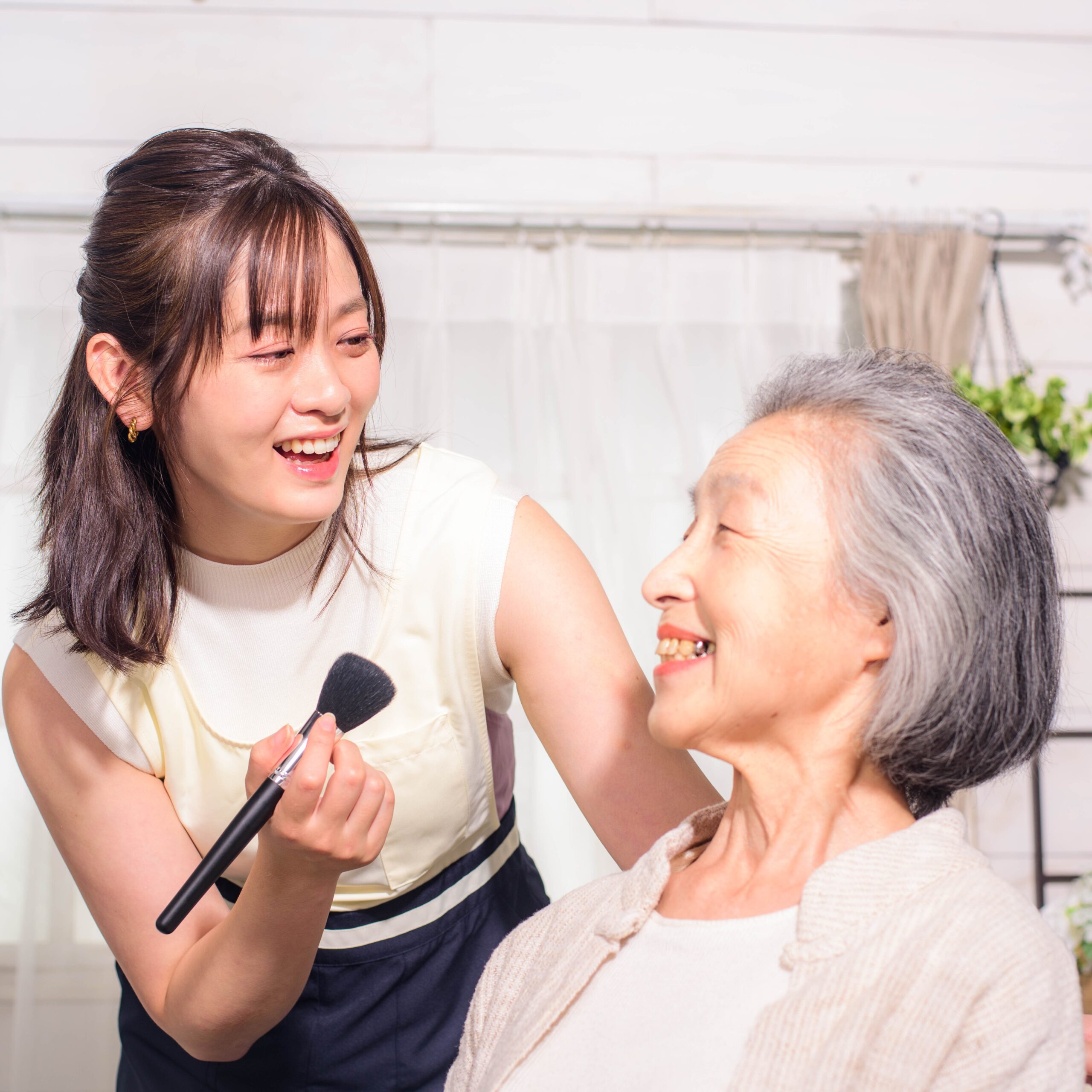 「介護美容」とは？ケアビューティストが届ける、心と暮らしに寄り添う美容ケア